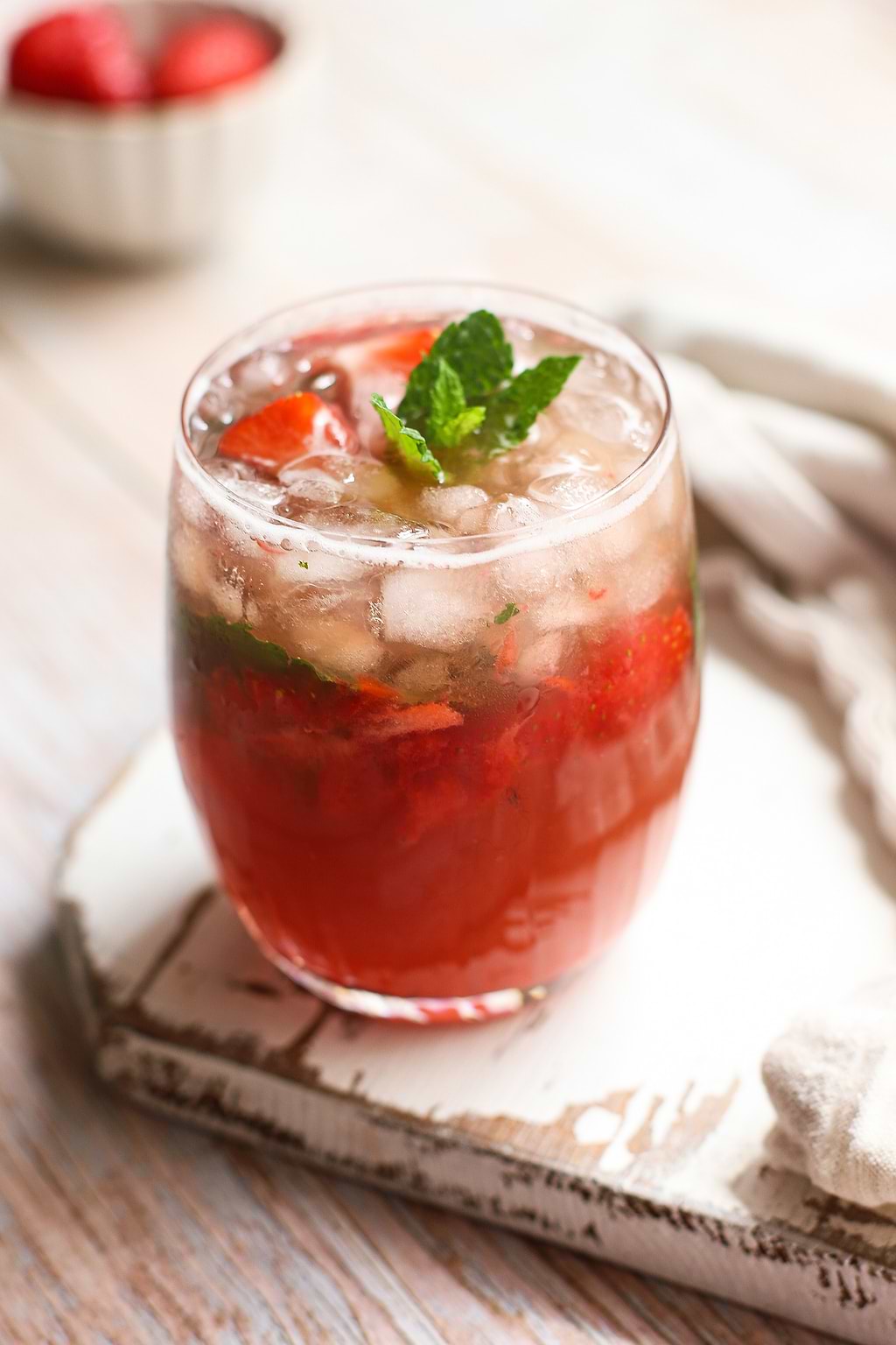 Virgin Mojito, fraise, menthe et CBD 